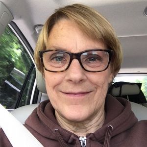 Meet your Posher, Debbie